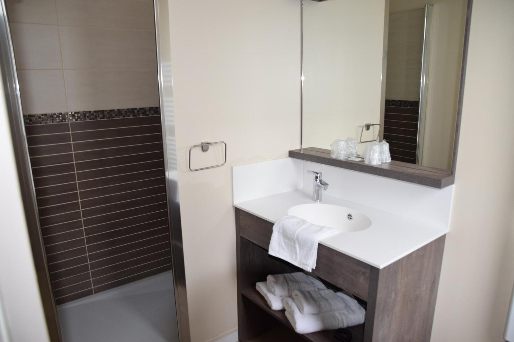Hotel Les Galets Bleus カイユー・シュル・メール エクステリア 写真